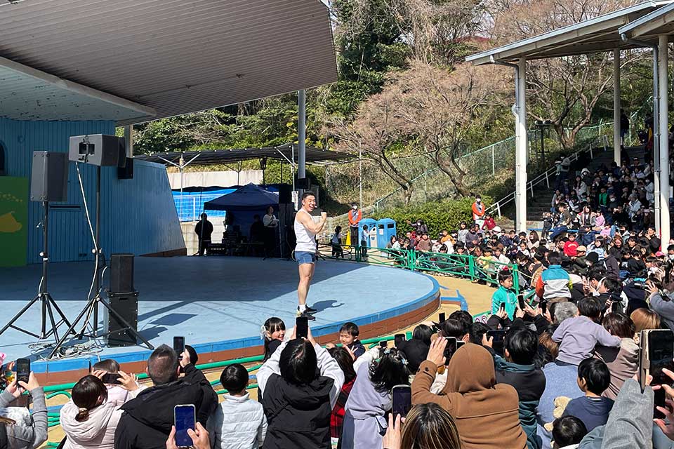 日本モンキーパーク 春のお笑いステージ2025