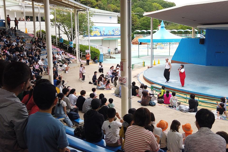 日本モンキーパーク 春のお笑いステージ2025